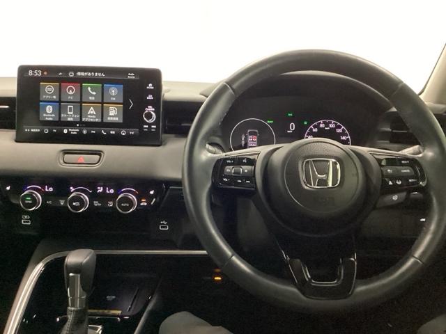 ヴェゼル ｅ：ＨＥＶＺ　先進ライト　シートヒーター　ＥＴＣ　衝突回避支援ブレーキ機能　スマキ　Ｐトランク　フルオートエアコン　エアバッグ　両席エアバック　Ｒカメ　パワーウィンドウ　ＬＥＤランプ　ソナー　クルーズＣ　ナビ＆ＴＶ（2枚目）