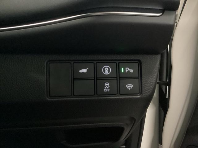 ヴェゼル ｅ：ＨＥＶＺ　先進ライト　シートヒーター　ＥＴＣ　衝突回避支援ブレーキ機能　スマキ　Ｐトランク　フルオートエアコン　エアバッグ　両席エアバック　Ｒカメ　パワーウィンドウ　ＬＥＤランプ　ソナー　クルーズＣ　ナビ＆ＴＶ（30枚目）