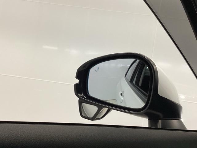 ヴェゼル ｅ：ＨＥＶＺ　先進ライト　シートヒーター　ＥＴＣ　衝突回避支援ブレーキ機能　スマキ　Ｐトランク　フルオートエアコン　エアバッグ　両席エアバック　Ｒカメ　パワーウィンドウ　ＬＥＤランプ　ソナー　クルーズＣ　ナビ＆ＴＶ（36枚目）