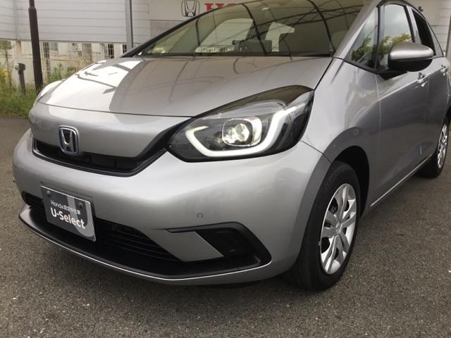 フィット ｅ：ＨＥＶベーシック　純正ＣＤチューナー　社外メモリーナビ　バックカメラ　ＥＴＣ　カーテンエアバッグ　ＣＭＢＳ　地デジ　Ｒカメ　セキュリティアラーム　アイドリングストップ　ナビＴＶ　スマートキー　ＬＥＤヘッド　エアバッグ（32枚目）