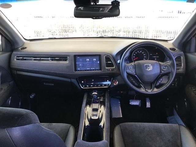 ヴェゼル ハイブリッドＲＳ・ホンダセンシング　クルコン　バックカメラ　純正ナビ　フルセグ　ＥＴＣ　ドラレコ　シートヒーター　パドルシフト　サイドＳＲＳ　Ｒカメ　フルオートエアコン　ＵＳＢ接続　両席エアバック　スマキー　オートクルーズコントロール（2枚目）