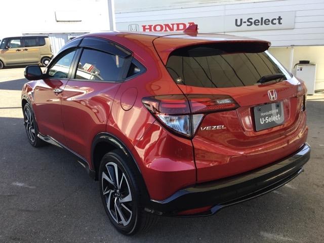ヴェゼル ハイブリッドＲＳ・ホンダセンシング　クルコン　バックカメラ　純正ナビ　フルセグ　ＥＴＣ　ドラレコ　シートヒーター　パドルシフト　サイドＳＲＳ　Ｒカメ　フルオートエアコン　ＵＳＢ接続　両席エアバック　スマキー　オートクルーズコントロール（7枚目）