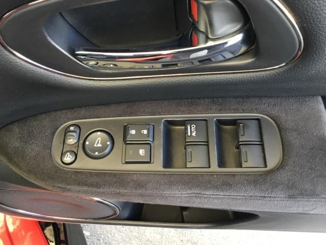 ヴェゼル ハイブリッドＲＳ・ホンダセンシング　クルコン　バックカメラ　純正ナビ　フルセグ　ＥＴＣ　ドラレコ　シートヒーター　パドルシフト　サイドＳＲＳ　Ｒカメ　フルオートエアコン　ＵＳＢ接続　両席エアバック　スマキー　オートクルーズコントロール（11枚目）