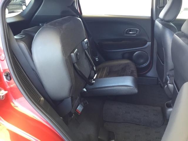 ヴェゼル ハイブリッドＲＳ・ホンダセンシング　クルコン　バックカメラ　純正ナビ　フルセグ　ＥＴＣ　ドラレコ　シートヒーター　パドルシフト　サイドＳＲＳ　Ｒカメ　フルオートエアコン　ＵＳＢ接続　両席エアバック　スマキー　オートクルーズコントロール（14枚目）