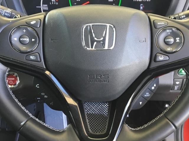 ヴェゼル ハイブリッドＲＳ・ホンダセンシング　クルコン　バックカメラ　純正ナビ　フルセグ　ＥＴＣ　ドラレコ　シートヒーター　パドルシフト　サイドＳＲＳ　Ｒカメ　フルオートエアコン　ＵＳＢ接続　両席エアバック　スマキー　オートクルーズコントロール（18枚目）