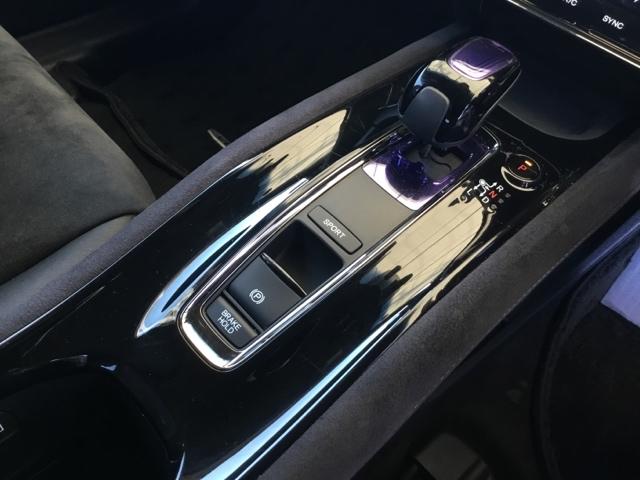 ヴェゼル ハイブリッドＲＳ・ホンダセンシング　クルコン　バックカメラ　純正ナビ　フルセグ　ＥＴＣ　ドラレコ　シートヒーター　パドルシフト　サイドＳＲＳ　Ｒカメ　フルオートエアコン　ＵＳＢ接続　両席エアバック　スマキー　オートクルーズコントロール（23枚目）