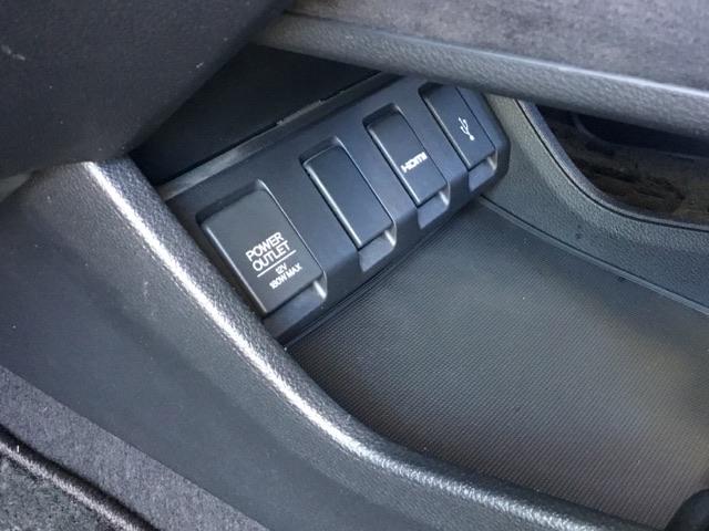 ヴェゼル ハイブリッドＲＳ・ホンダセンシング　クルコン　バックカメラ　純正ナビ　フルセグ　ＥＴＣ　ドラレコ　シートヒーター　パドルシフト　サイドＳＲＳ　Ｒカメ　フルオートエアコン　ＵＳＢ接続　両席エアバック　スマキー　オートクルーズコントロール（24枚目）