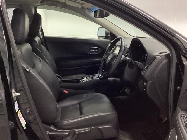 ヴェゼル ハイブリッドZ あんしんパッケージ クルコン 社外ナビ フルセグ ETC シートヒーター Rカメ スマキー LEDランプ シ-トヒ-タ- サイドカーテンエアバック 運転席助手席エアバッグ VSA パワーステアリング(16枚目)