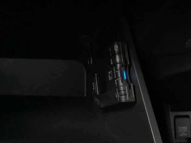 ヴェゼル ハイブリッドZ あんしんパッケージ クルコン 社外ナビ フルセグ ETC シートヒーター Rカメ スマキー LEDランプ シ-トヒ-タ- サイドカーテンエアバック 運転席助手席エアバッグ VSA パワーステアリング(33枚目)