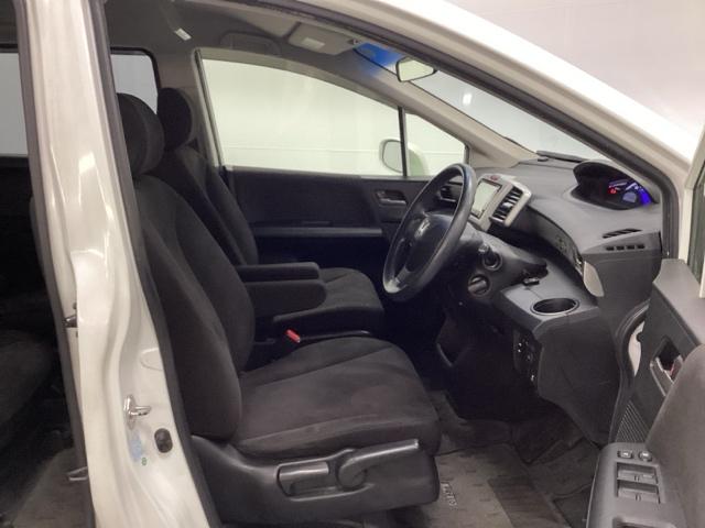 フリード Gジャストセレクション 片側電動スライドドア バックカメラ 純正ナビ フルセグ ETC 後席モニター Bモニター スマトキー 地上デジタルTV 助手席エアバッグ AUTOエアコン パワステ ナビTV 両側スライド片側電動(16枚目)