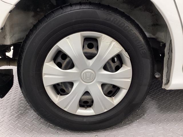 フリード Gジャストセレクション 片側電動スライドドア バックカメラ 純正ナビ フルセグ ETC 後席モニター Bモニター スマトキー 地上デジタルTV 助手席エアバッグ AUTOエアコン パワステ ナビTV 両側スライド片側電動(19枚目)