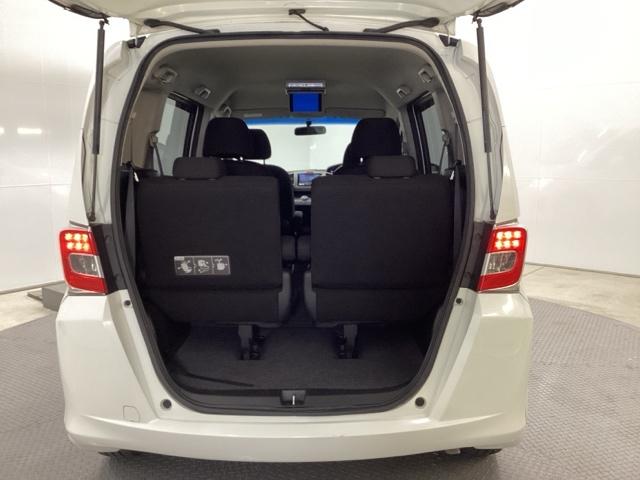 フリード Gジャストセレクション 片側電動スライドドア バックカメラ 純正ナビ フルセグ ETC 後席モニター Bモニター スマトキー 地上デジタルTV 助手席エアバッグ AUTOエアコン パワステ ナビTV 両側スライド片側電動(22枚目)