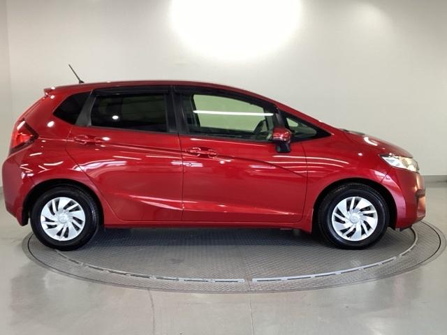 フィット １３Ｇ・Ｆコンフォートエディション　純正ナビ　フルセグ　リアカメラ　エアコン　リヤカメラ　横滑防止装置　パワーウィンドウ　ＥＴＣ車載器　スマートキー　ＤＶＤ再生　ＡＢＳ　Ｉストップ　パワーステアリング　ＵＳＢ　セキュリティアラーム（30枚目）