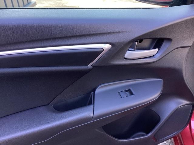 フィット １３Ｇ・Ｆコンフォートエディション　純正ナビ　フルセグ　リアカメラ　エアコン　リヤカメラ　横滑防止装置　パワーウィンドウ　ＥＴＣ車載器　スマートキー　ＤＶＤ再生　ＡＢＳ　Ｉストップ　パワーステアリング　ＵＳＢ　セキュリティアラーム（37枚目）