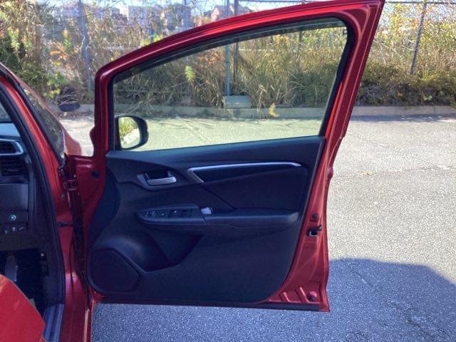 フィット １３Ｇ・Ｆコンフォートエディション　純正ナビ　フルセグ　リアカメラ　エアコン　リヤカメラ　横滑防止装置　パワーウィンドウ　ＥＴＣ車載器　スマートキー　ＤＶＤ再生　ＡＢＳ　Ｉストップ　パワーステアリング　ＵＳＢ　セキュリティアラーム（48枚目）