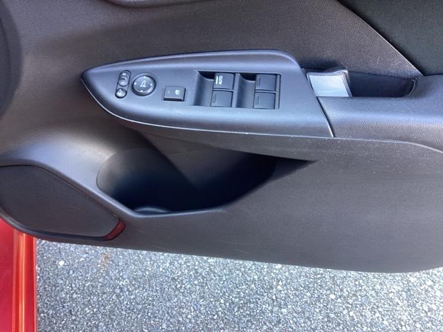 フィット １３Ｇ・Ｆコンフォートエディション　純正ナビ　フルセグ　リアカメラ　エアコン　リヤカメラ　横滑防止装置　パワーウィンドウ　ＥＴＣ車載器　スマートキー　ＤＶＤ再生　ＡＢＳ　Ｉストップ　パワーステアリング　ＵＳＢ　セキュリティアラーム（50枚目）