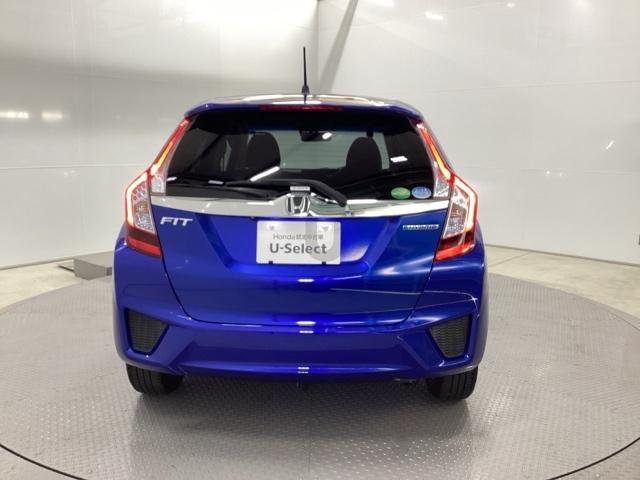 フィットハイブリッド Ｌパッケージ　あんしんパッケージ　クルコン　バックカメラ　純正ナビ　フルセグ　ナビ＆ＴＶ　サイドエアバック　ＤＶＤ再生　ＬＥＤ　ＥＣＯＮ　オートクルーズコントロール　イモビライザー　ＥＳＣ　ＡＵＴＯエアコン　ＡＢＳ（9枚目）