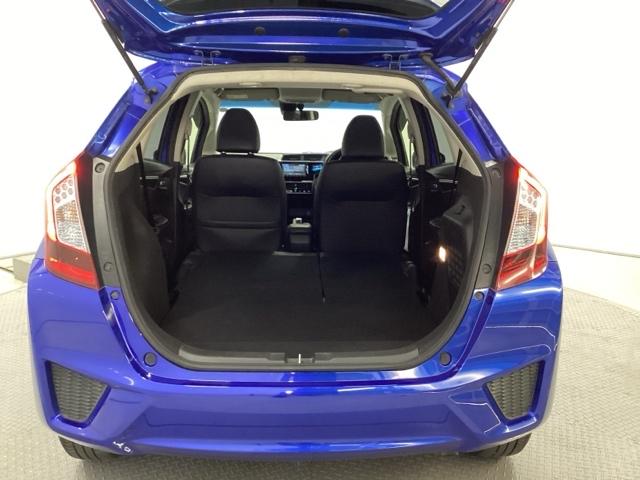 フィットハイブリッド Ｌパッケージ　あんしんパッケージ　クルコン　バックカメラ　純正ナビ　フルセグ　ナビ＆ＴＶ　サイドエアバック　ＤＶＤ再生　ＬＥＤ　ＥＣＯＮ　オートクルーズコントロール　イモビライザー　ＥＳＣ　ＡＵＴＯエアコン　ＡＢＳ（24枚目）