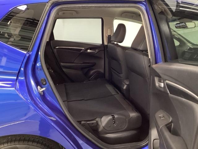 フィットハイブリッド Ｌパッケージ　あんしんパッケージ　クルコン　バックカメラ　純正ナビ　フルセグ　ナビ＆ＴＶ　サイドエアバック　ＤＶＤ再生　ＬＥＤ　ＥＣＯＮ　オートクルーズコントロール　イモビライザー　ＥＳＣ　ＡＵＴＯエアコン　ＡＢＳ（25枚目）