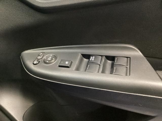 フィットハイブリッド Ｌパッケージ　あんしんパッケージ　クルコン　バックカメラ　純正ナビ　フルセグ　ナビ＆ＴＶ　サイドエアバック　ＤＶＤ再生　ＬＥＤ　ＥＣＯＮ　オートクルーズコントロール　イモビライザー　ＥＳＣ　ＡＵＴＯエアコン　ＡＢＳ（28枚目）