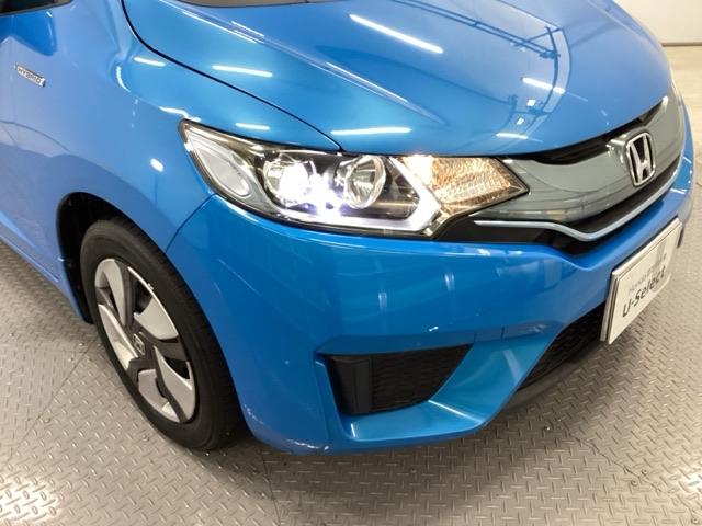 フィットハイブリッド Ｆパッケージ　ＣＤ・ＵＳＢコンポ　ＥＴＣ　ＡＵＴＯエアコン　Ｄレコ　助手席エアバック　ＥＣＯＮ　ＡＢＳ付　横滑り防止システム　キーレスエントリー　運転席エアバック　ＬＥＤライト　パワーステアリング　パワーウィンドウ（20枚目）