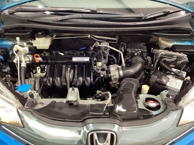 フィットハイブリッド Ｆパッケージ　ＣＤ・ＵＳＢコンポ　ＥＴＣ　ＡＵＴＯエアコン　Ｄレコ　助手席エアバック　ＥＣＯＮ　ＡＢＳ付　横滑り防止システム　キーレスエントリー　運転席エアバック　ＬＥＤライト　パワーステアリング　パワーウィンドウ（21枚目）