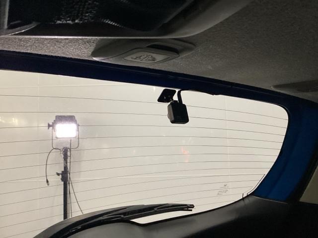 フィットハイブリッド Ｆパッケージ　ＣＤ・ＵＳＢコンポ　ＥＴＣ　ＡＵＴＯエアコン　Ｄレコ　助手席エアバック　ＥＣＯＮ　ＡＢＳ付　横滑り防止システム　キーレスエントリー　運転席エアバック　ＬＥＤライト　パワーステアリング　パワーウィンドウ（26枚目）