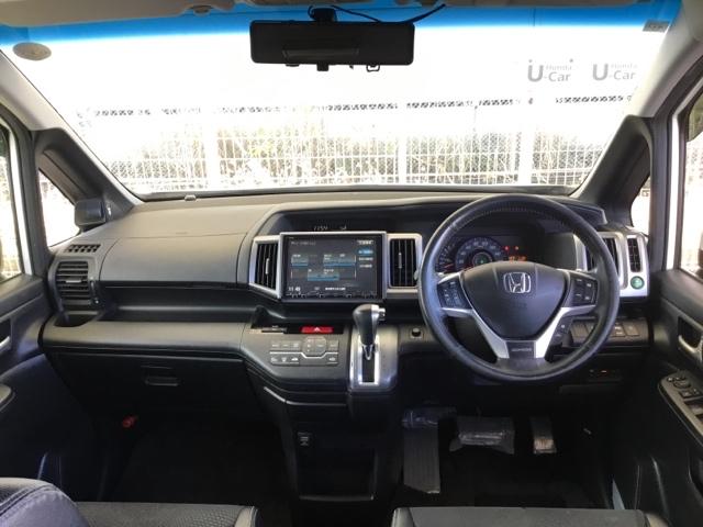 ステップワゴンスパーダ Ｚクールスピリット　クルコン　バックカメラ　後席モニター　ダブルエアコン　キーフリー　ナビＴＶ　横滑防止　ＤＶＤ視聴可能　Ｄレコ　フルオートエアコン　パワーウインドウ　Ａクルーズ　三列シート　運転席エアバック　パワステ（2枚目）