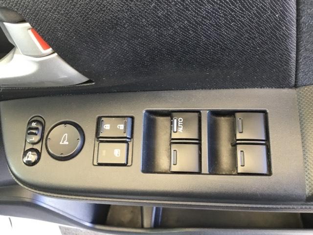 ステップワゴンスパーダ Ｚクールスピリット　クルコン　バックカメラ　後席モニター　ダブルエアコン　キーフリー　ナビＴＶ　横滑防止　ＤＶＤ視聴可能　Ｄレコ　フルオートエアコン　パワーウインドウ　Ａクルーズ　三列シート　運転席エアバック　パワステ（11枚目）