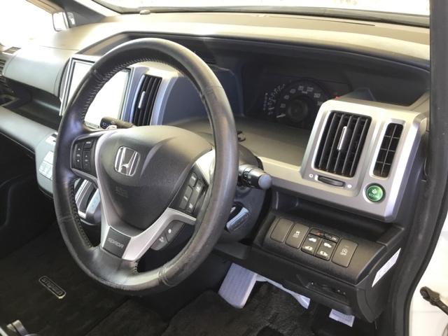 ステップワゴンスパーダ Ｚクールスピリット　クルコン　バックカメラ　後席モニター　ダブルエアコン　キーフリー　ナビＴＶ　横滑防止　ＤＶＤ視聴可能　Ｄレコ　フルオートエアコン　パワーウインドウ　Ａクルーズ　三列シート　運転席エアバック　パワステ（28枚目）