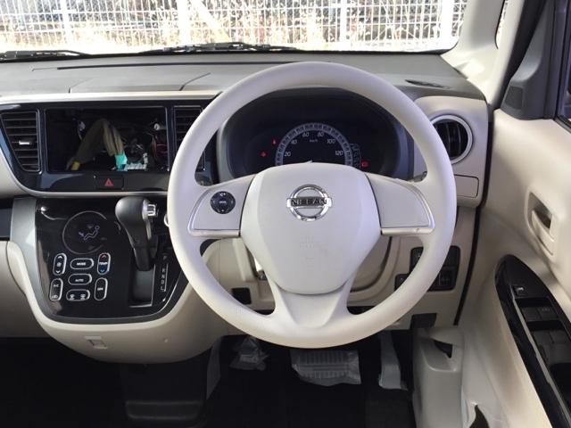 デイズルークス X オーディオレス ETC 社外AW プリクラッシュ アイドリングストップ機能 Sキー イモビライザー VDC ベンチ席 運転席エアバック デュアルエアバッグ フルオートエアコン サイドエアバッグ ABS(17枚目)