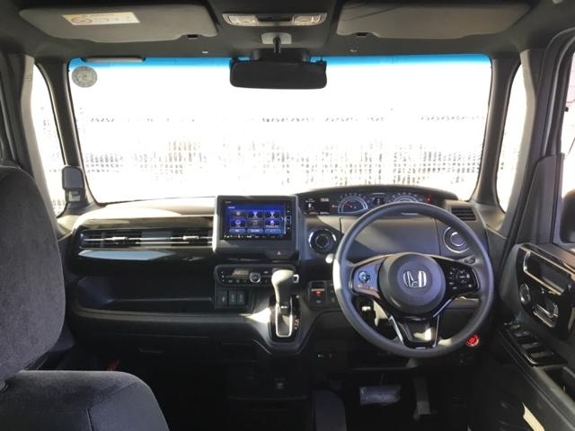 N-BOXカスタム L 片側電動スライドドア ETC ドラレコ サイドエアバッグ ナビTV Aストップ シートヒータ ベンチシート キーフリーシステム LEDライト リアカメ クルーズコントロール AC DVD視聴可能(2枚目)