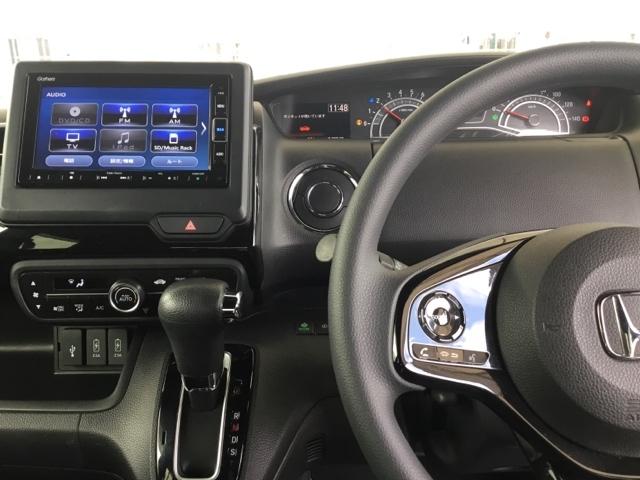 N-BOXカスタム L 片側電動スライドドア 純正ナビ ドラレコ Pソナー サイドエアバッグ ナビTV Aストップ シートヒータ ベンチシート キーフリーシステム LEDライト リアカメ クルーズコントロール AC スマキー(3枚目)