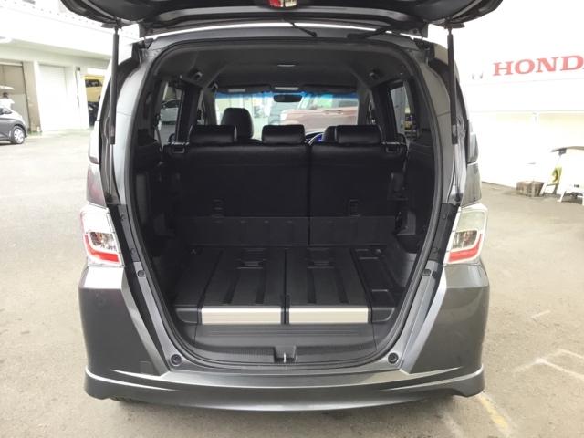 フリードスパイクハイブリッド ジャストセレクション 片側電動スライドドア クルコン 社外ナビ キーフリー セキュリティーアラーム 横滑り防止機能 DVD視聴 地デジ ナビTV エアコン 両側スライド片側電動 ETC パワーステアリング I-STOP(9枚目)