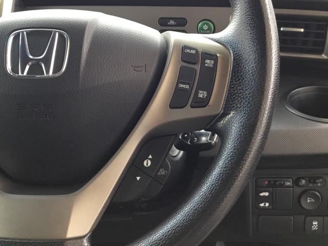 フリードスパイクハイブリッド ジャストセレクション 片側電動スライドドア クルコン 社外ナビ キーフリー セキュリティーアラーム 横滑り防止機能 DVD視聴 地デジ ナビTV エアコン 両側スライド片側電動 ETC パワーステアリング I-STOP(16枚目)