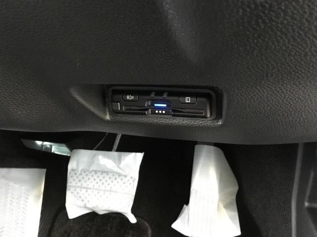 WR-V Z デモカー クルコン リアカメラ 純正ナビ ETC ドラレコ 盗難防止装置 誤発進抑制 禁煙 Rカメラ USB ESC LEDライト ABS パワーウィンドウ パワーステアリング フルオートエアコン(21枚目)