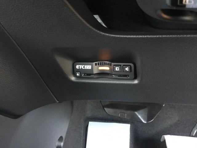 フィット ｅ：ＨＥＶホーム　全周囲カメラ　ＥＴＣ２．０　純正ナビ　フルセグ　前後誤発進抑制機能　クリソナ　マルチビュー　助手席エアバッグ　運転席エアバッグ　アイドリングストップ　禁煙　ＬＥＤライト　ＵＳＢ接続　バックカメラ（25枚目）