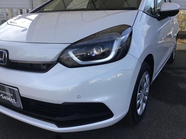 フィット ｅ：ＨＥＶホーム　クルコン　リアカメラ　純正ナビ　フルセグ　前後誤発進抑制機能　クリソナ　助手席エアバッグ　運転席エアバッグ　アイドリングストップ　ＬＥＤライト　ＵＳＢ接続　バックカメラ　ＡＢＳ　サイドエアバッグ（33枚目）