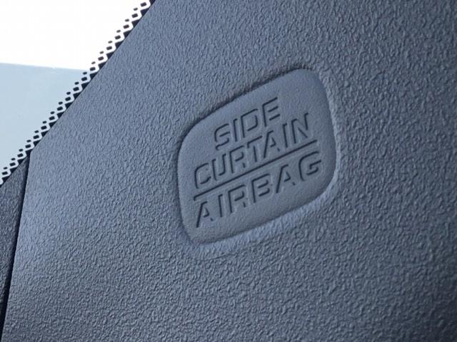 フィット ｅ：ＨＥＶホーム　クルコン　リアカメラ　純正ナビ　フルセグ　前後誤発進抑制機能　クリソナ　助手席エアバッグ　運転席エアバッグ　アイドリングストップ　ＬＥＤライト　ＵＳＢ接続　バックカメラ　ＡＢＳ　サイドエアバッグ（34枚目）