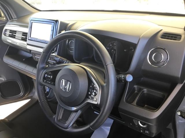 �^�]�ȃh�����N�z���_�[�́A�h���C�o�[���������o����ʒu�ɕt���Ă��܂��B