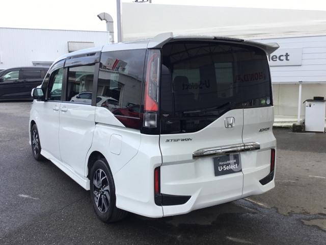 ステップワゴンスパーダ スパーダホンダセンシング　クルコン　リアカメラ　純正ナビ　フルセグ　ＥＴＣ　わくわくゲート　盗難防止　助手席エアバッグ　Ｗパワスラ　リアオートエアコン　地デジ　ＬＥＤライト　横滑り防止システム　オートエアコン　ＵＳＢ　スマ鍵（7枚目）