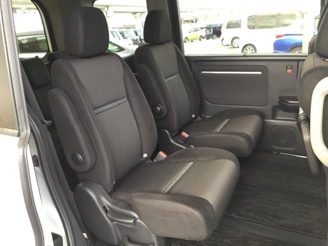 ステップワゴンスパーダ スパーダホンダセンシング　クルコン　リアカメラ　純正ナビ　フルセグ　ＥＴＣ　わくわくゲート　盗難防止　助手席エアバッグ　Ｗパワスラ　リアオートエアコン　地デジ　ＬＥＤライト　横滑り防止システム　オートエアコン　ＵＳＢ　スマ鍵（15枚目）