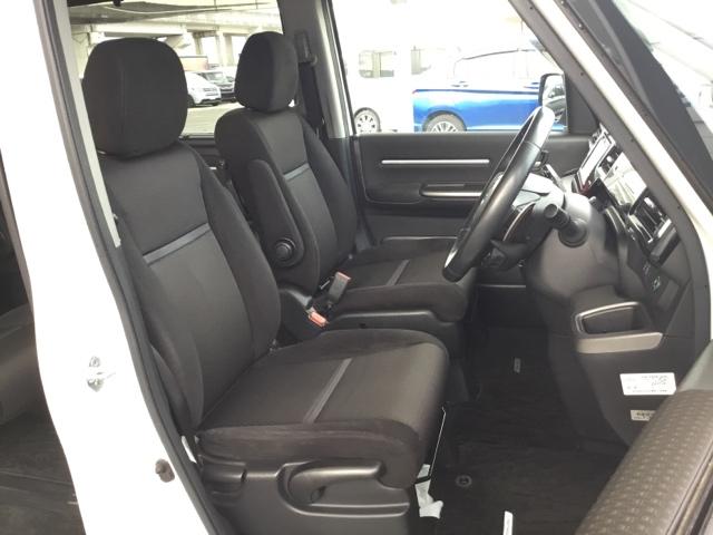 ステップワゴンスパーダ スパーダホンダセンシング　クルコン　リアカメラ　純正ナビ　フルセグ　ＥＴＣ　わくわくゲート　盗難防止　助手席エアバッグ　Ｗパワスラ　リアオートエアコン　地デジ　ＬＥＤライト　横滑り防止システム　オートエアコン　ＵＳＢ　スマ鍵（16枚目）