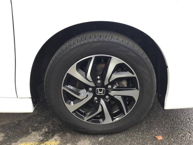 ステップワゴンスパーダ スパーダホンダセンシング　クルコン　リアカメラ　純正ナビ　フルセグ　ＥＴＣ　わくわくゲート　盗難防止　助手席エアバッグ　Ｗパワスラ　リアオートエアコン　地デジ　ＬＥＤライト　横滑り防止システム　オートエアコン　ＵＳＢ　スマ鍵（33枚目）