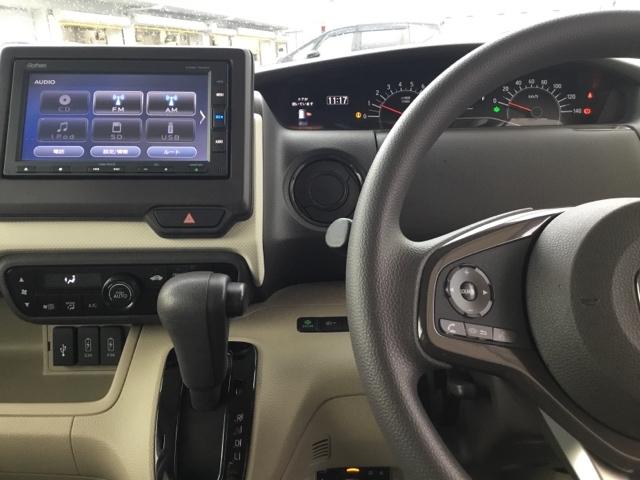 Ｎ－ＢＯＸ Ｇ・Ｌホンダセンシング　片側電動スライドドア　クルコン　リアカメラ　純正ナビ　ＥＴＣ　レーダブレーキ　Ａストップ　ＥＳＣ　キーフリーシステム　ＬＥＤライト　オートライト　バックＭ　ＵＳＢ　スマートキー　両席エアバック　ＡＢＳ（3枚目）