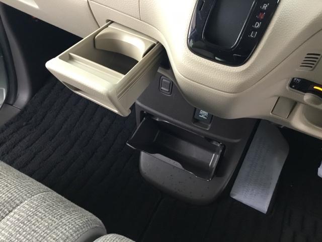 Ｎ－ＢＯＸ Ｇ・Ｌホンダセンシング　片側電動スライドドア　クルコン　リアカメラ　純正ナビ　ＥＴＣ　レーダブレーキ　Ａストップ　ＥＳＣ　キーフリーシステム　ＬＥＤライト　オートライト　バックＭ　ＵＳＢ　スマートキー　両席エアバック　ＡＢＳ（23枚目）