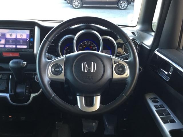 Ｎ－ＢＯＸカスタム Ｇ・ターボＬパッケージ　両側電動スライドドア　クルコン　リアカメラ　純正ナビ　フルセグ　ＥＴＣ　ＡＵＴＯエアコン　ナビＴＶ　地デジテレビ　Ｂカメ　盗難警報装置　横滑防止装置　ＰＳ　ＰＷ　ターボエンジン　ＥＣＯモード　ＡＢＳ（17枚目）