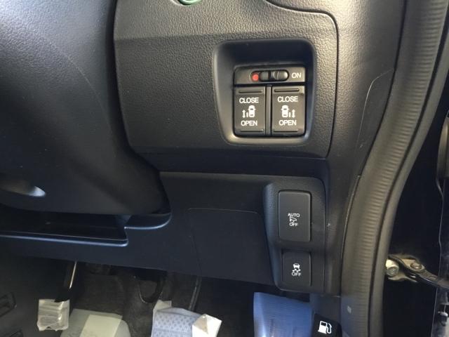 Ｎ－ＢＯＸカスタム Ｇ・ターボＬパッケージ　両側電動スライドドア　クルコン　リアカメラ　純正ナビ　フルセグ　ＥＴＣ　ＡＵＴＯエアコン　ナビＴＶ　地デジテレビ　Ｂカメ　盗難警報装置　横滑防止装置　ＰＳ　ＰＷ　ターボエンジン　ＥＣＯモード　ＡＢＳ（21枚目）