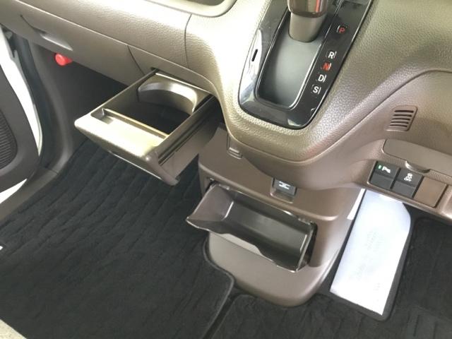 Ｎ－ＢＯＸ Ｌ　片側電動スライドドア　リアカメラ　ディスプレイオーディオ　ワンセグ　衝突回避支援ブレーキ　Ｉ－ＳＴＯＰ　クリソナ　ＰＷ　パワステ　Ｓヒーター　スマ－トキ－　Ｂカメ　横滑り防止　ＬＥＤライト　キーレス付（24枚目）