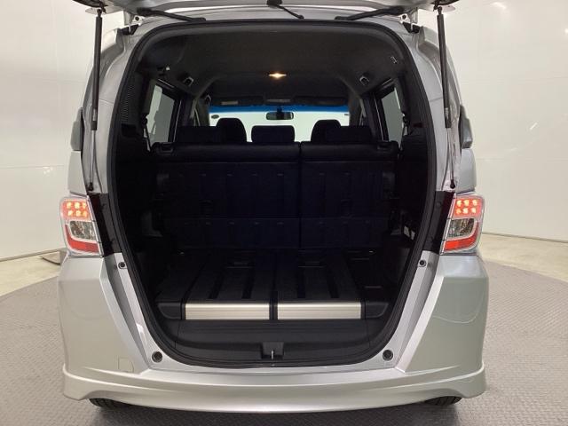 �g�����N�׎��\���ȗe�ʂ���܂��B